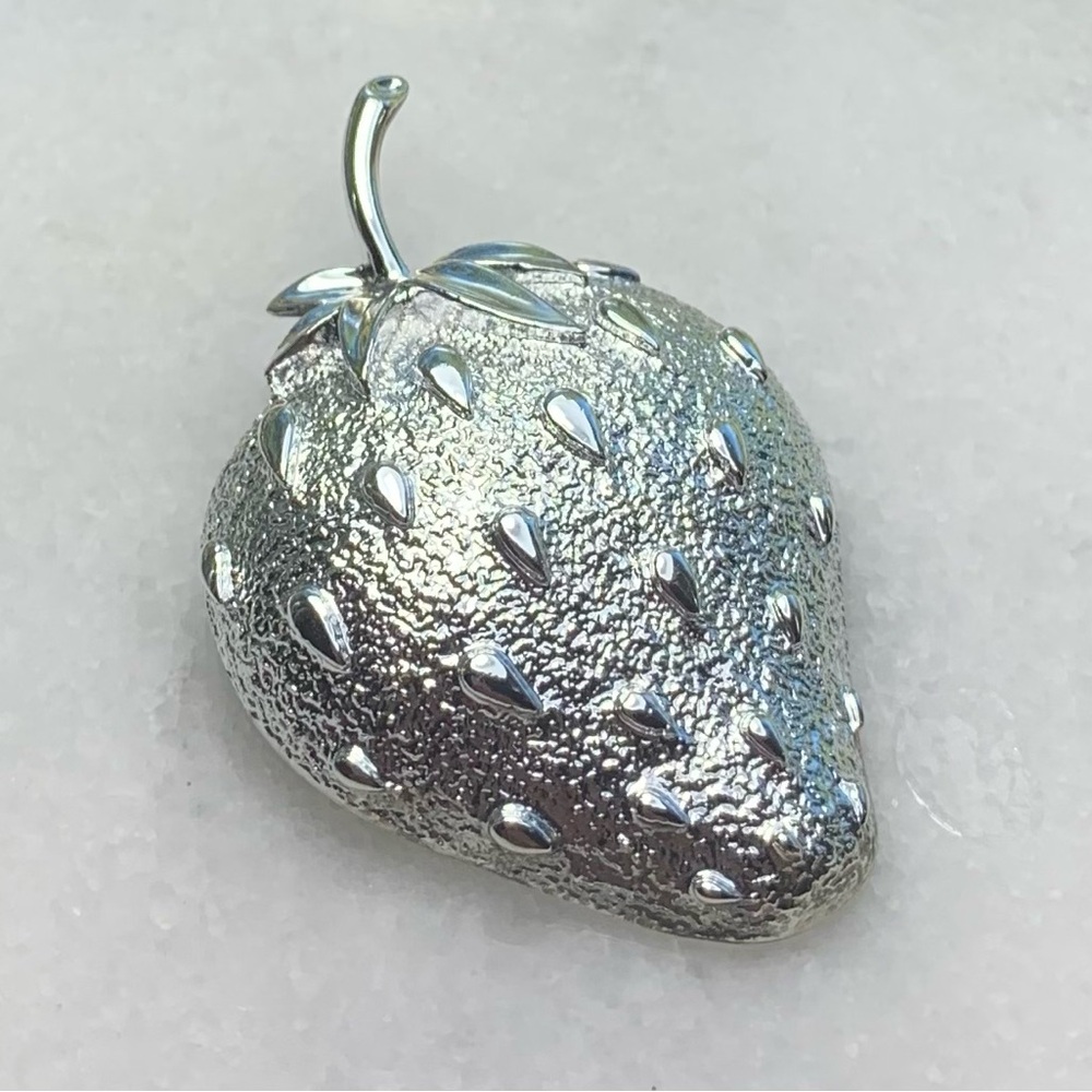 Vintage Sarah Coventry Silver Strawberry Brooch